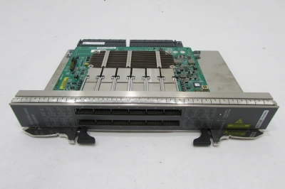 Интерфейсный модуль Juniper P2-10G-40G-QSFPP